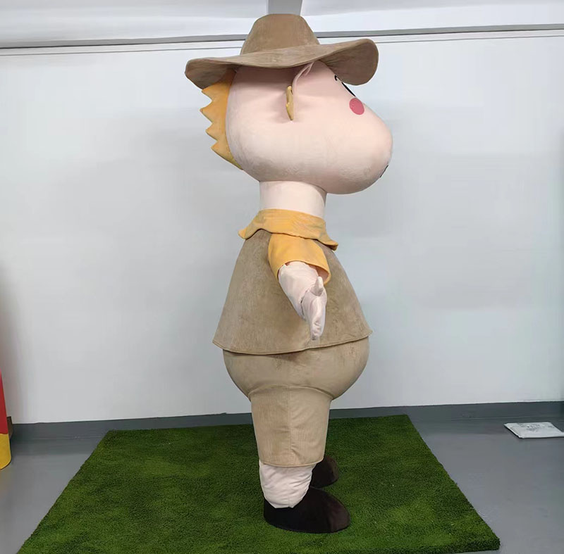 Custom camel man mascot costumes for events brands