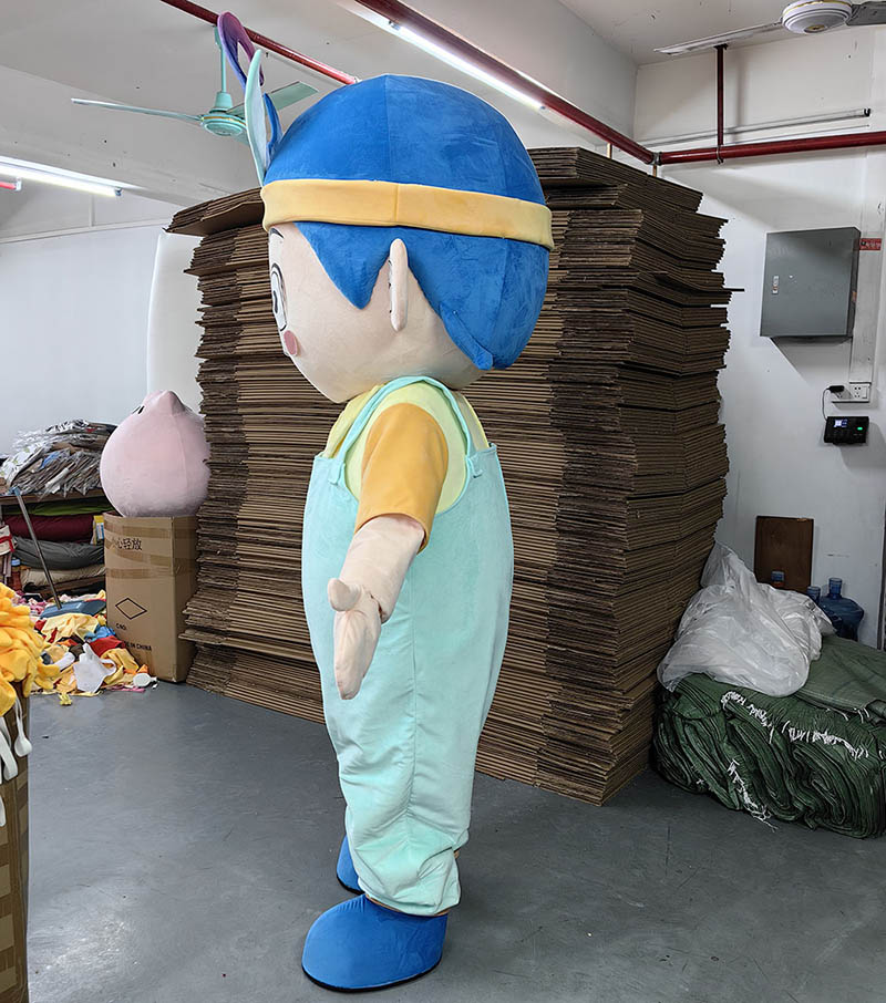 Custom human mascot shipped to france client