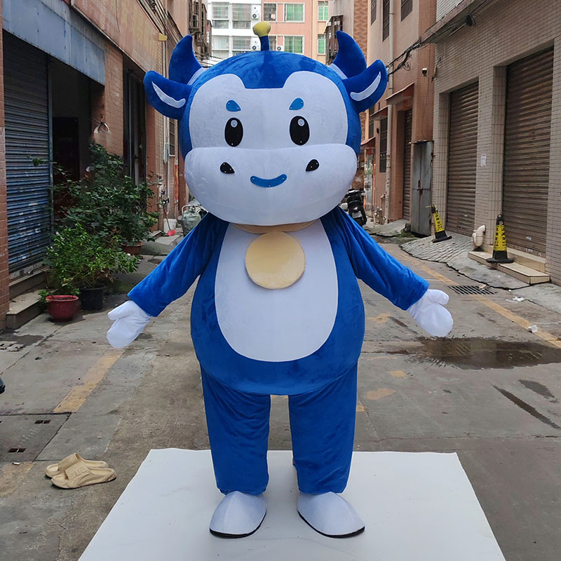 custom bull mascot costumes manufacturer