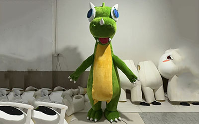 Custom dinosaur mascot shipped to germany