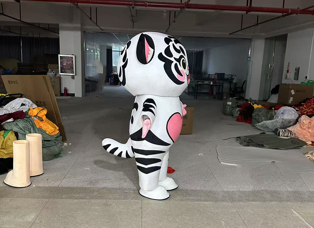 Custom tiger mascot shipped to Germany client